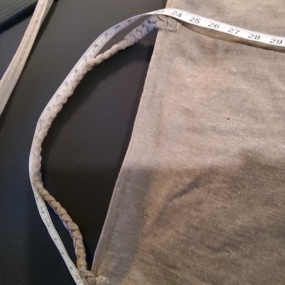 Hitch Hikers Flimsy Jute Bag - Picture 8 of 10